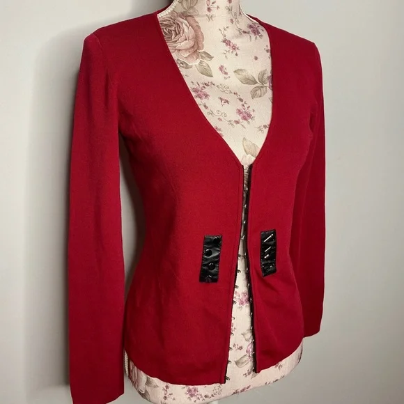 Red Cardigan Fitted Silhouette Metal Accents Multi Media Design - Picture 3 of 11